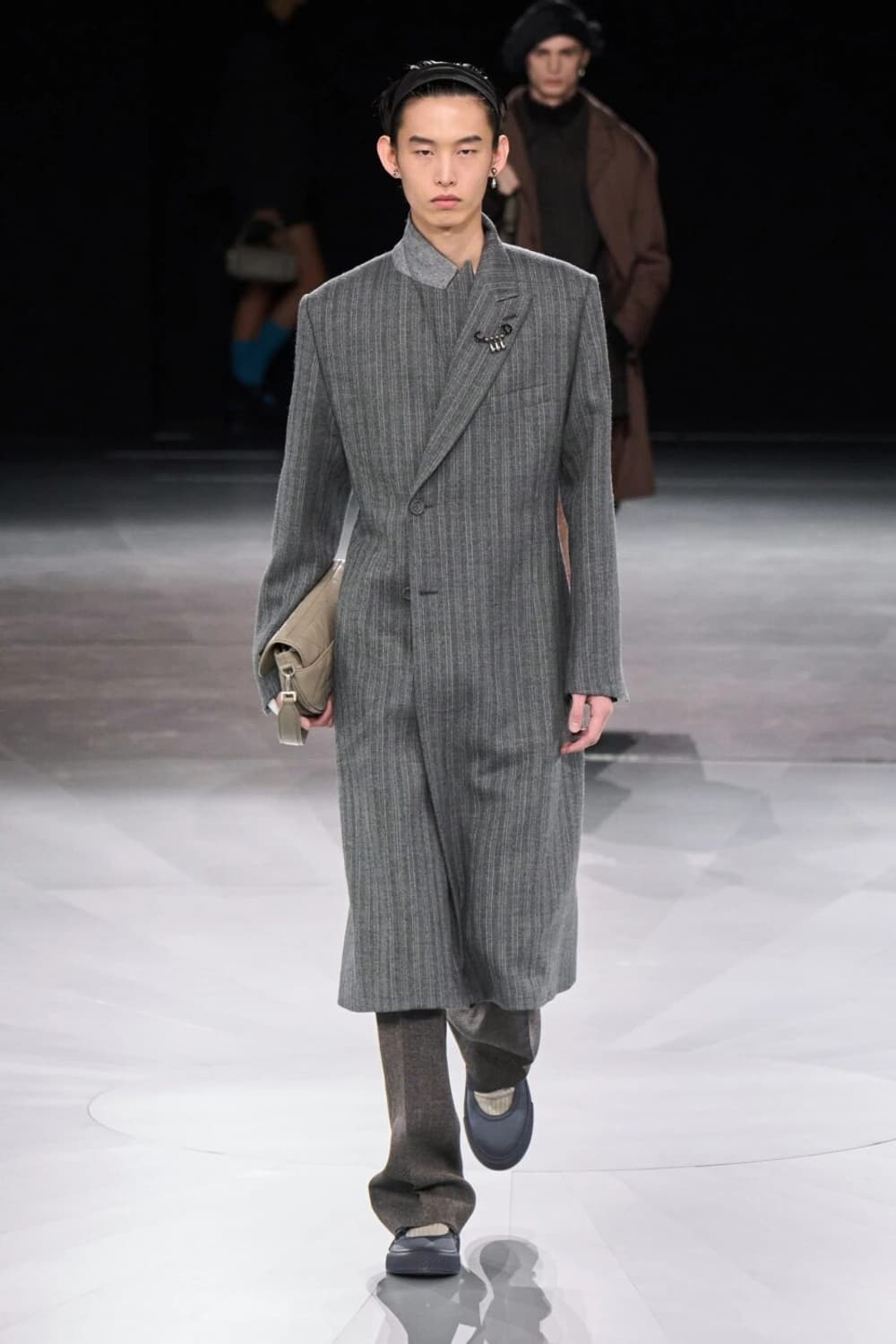 [정해인님 착용] 디올 24AW 오블리크 클로저 스트라이프 코트 상품이미지1