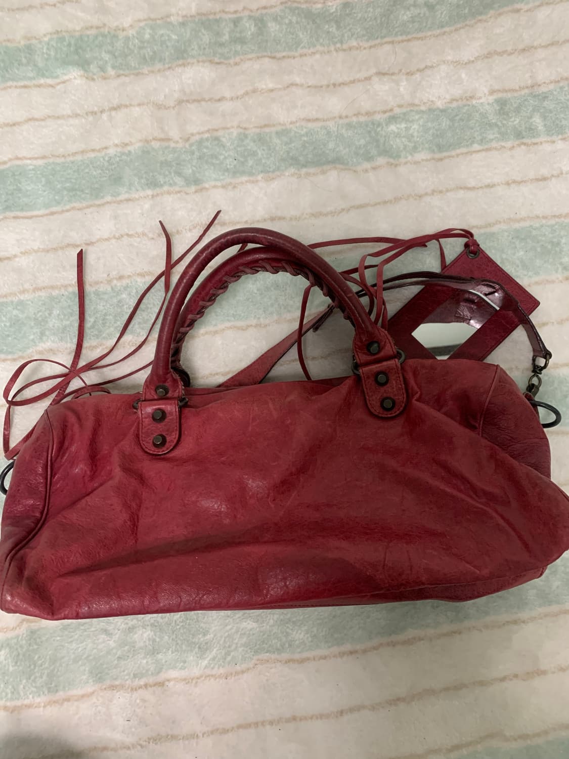 발렌시아가 트위기 버건디 컬러 정품  상품이미지3