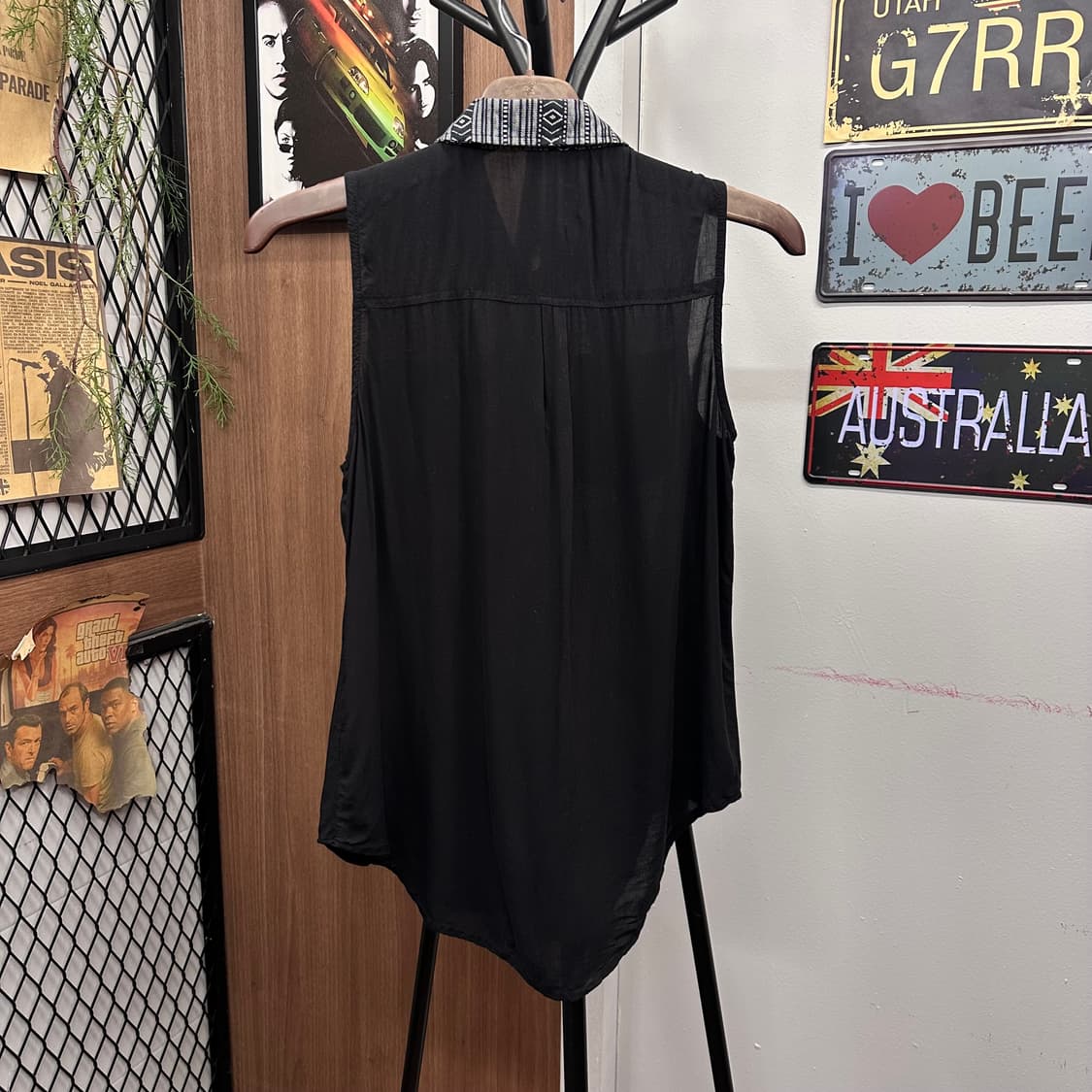 Bohemian Seethrough Sleeveless Blouse 상품이미지2