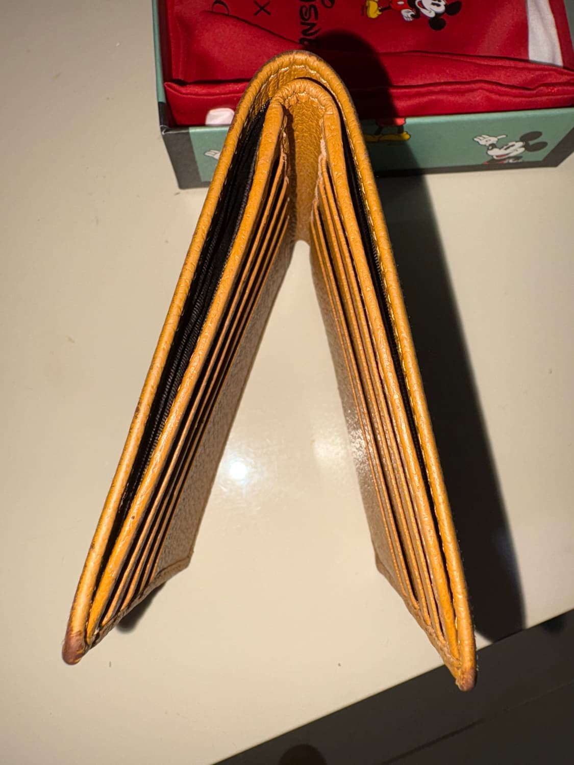 구찌 디즈니 콜라보 반지갑 상품이미지8