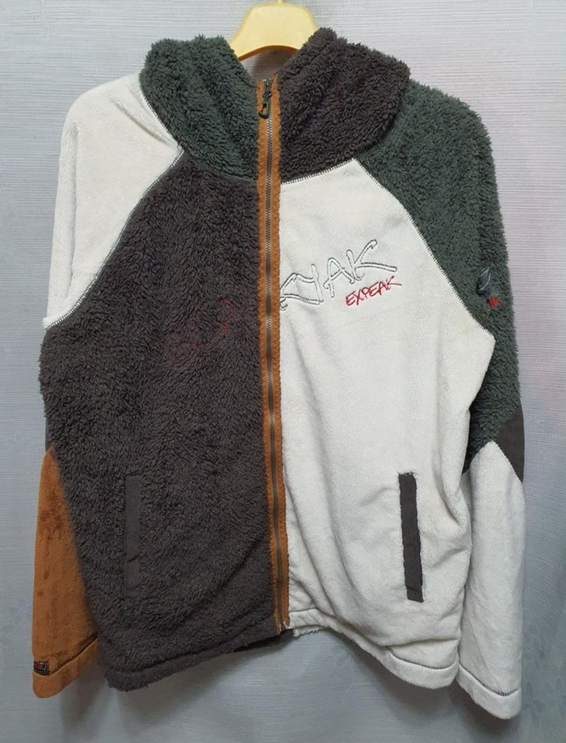 블랙야크 보아털 후드자켓 상품이미지1