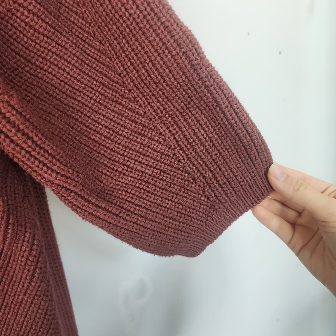 더 캐시미어 브라운 니트 반팔 상품이미지4