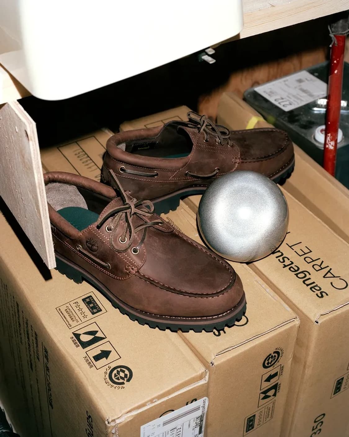 [260]TNT x Timberland 어센틱 보트 슈즈 상품이미지1