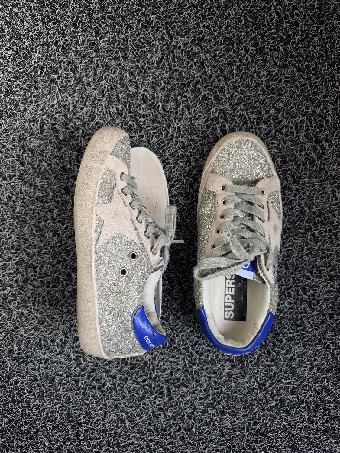 [골든구스] 슈퍼스타 실버 글리터 블루 탭 스니커즈 상품이미지2