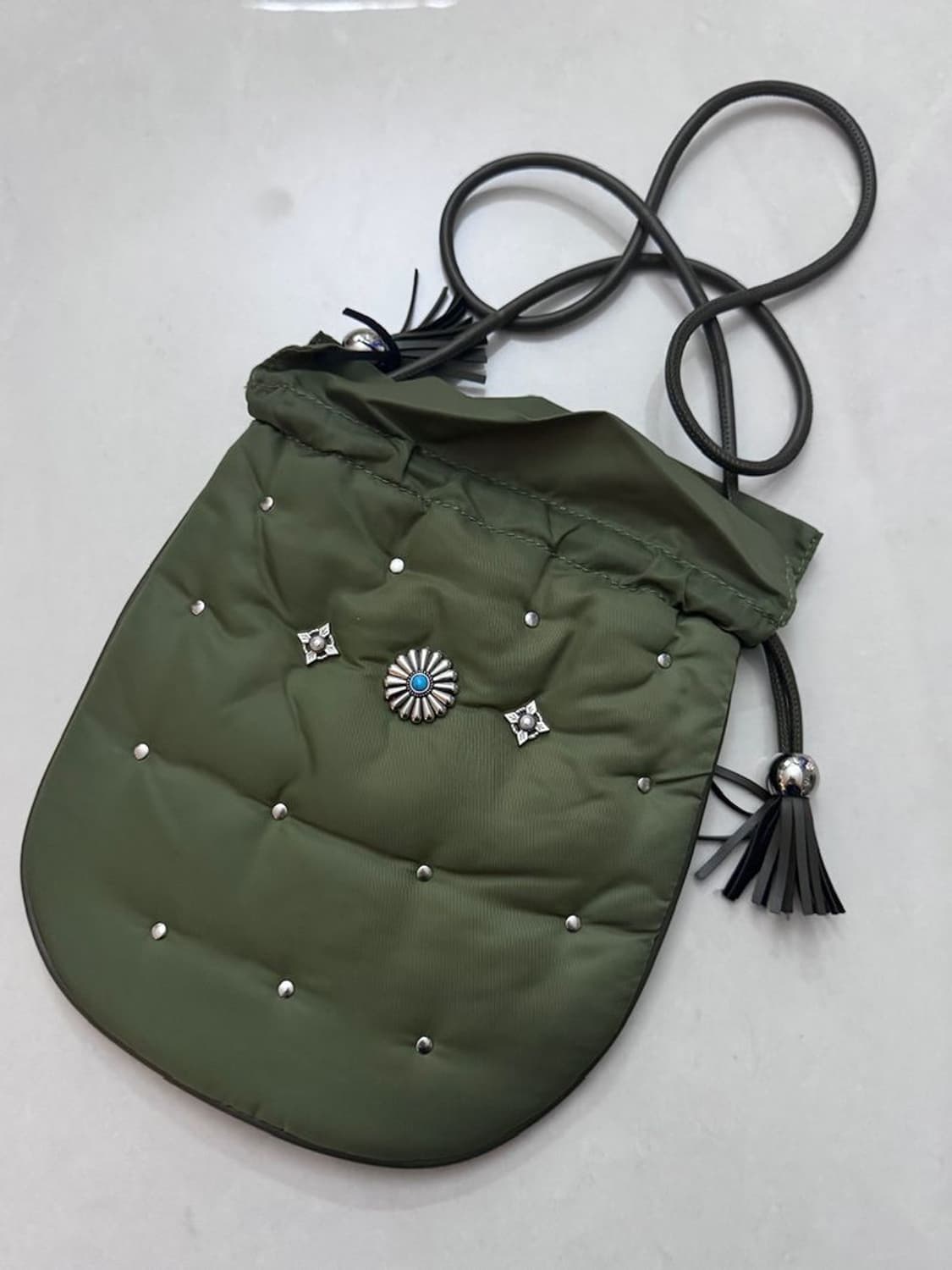CONCHO SHOULDER BAG 콘초 숄더백 상품이미지1