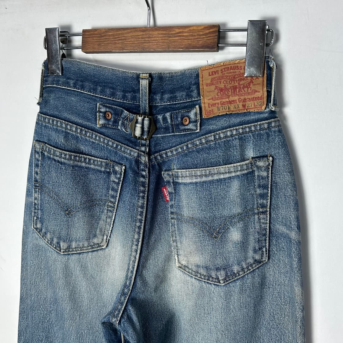 [LEVI'S] 리바이스 LVC W701XX 복각 워싱 데님팬츠 상품이미지6