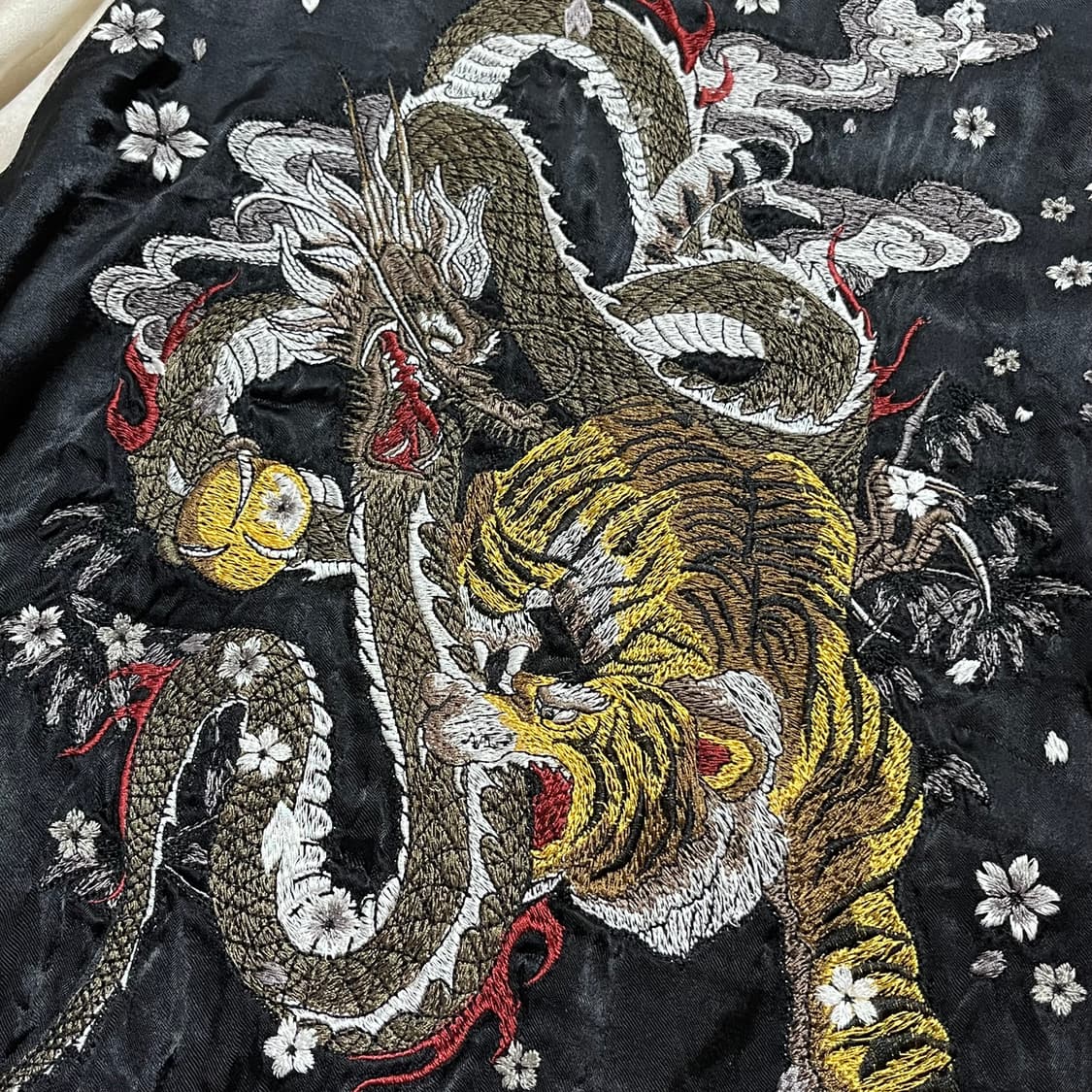 vtg 일본빈티지 풀자수 용호상박 리보시블 스카쟌 상품이미지3