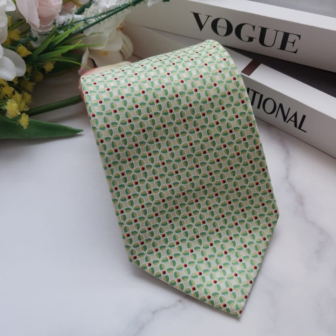 메트로시티 실크 민트그린 지오메트릭 넥타이 8.5cm A+등급 K932
 상품이미지2