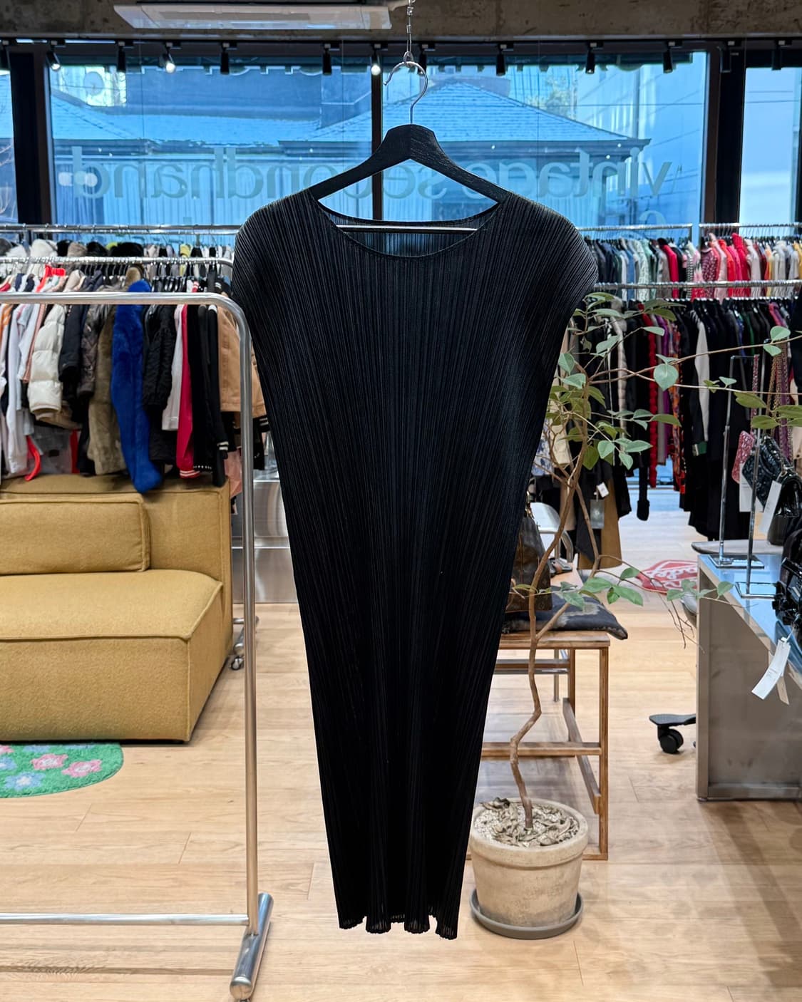 플리츠 플리즈 블랙 슬리브리스 원피스  상품이미지1