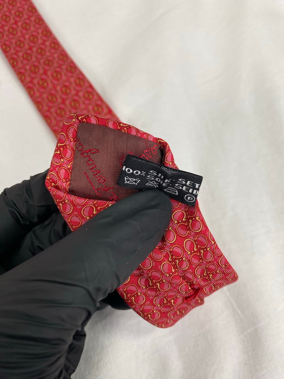 페라가모 다홍색 실크 넥타이  상품이미지3