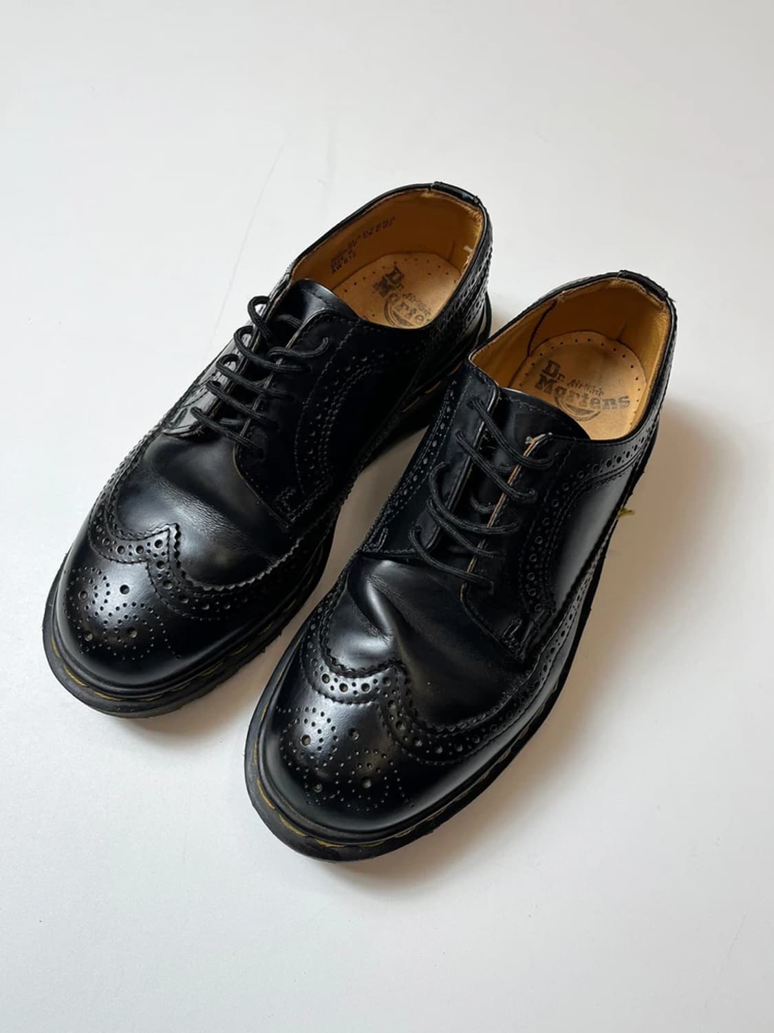 닥터마틴 3989 브로그 윙팁 슈즈 Q1350 상품이미지2