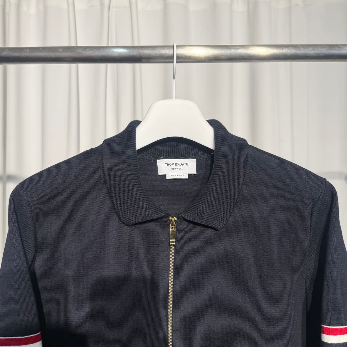 [정품] 톰브라운 26SS 밀라노스티치 암밴드 금장 집업 가디건 3사이즈 상품이미지3
