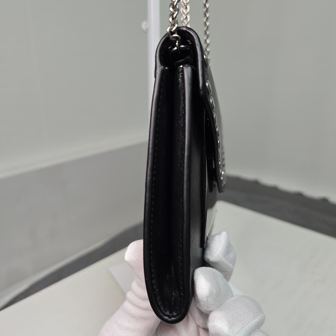 셀린느 블랙 체인 숄더백 상품이미지4