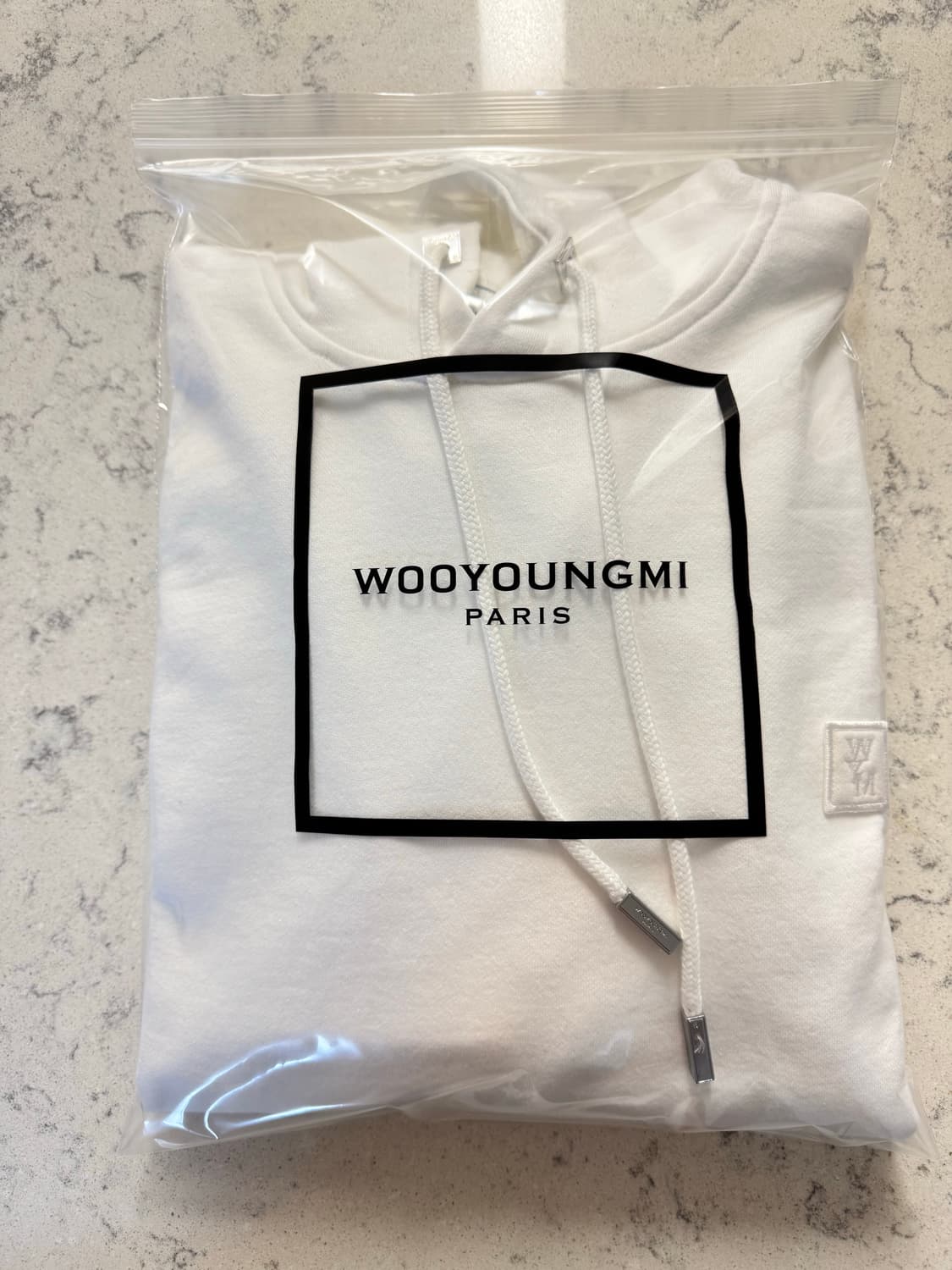 우영미 26ss 화이트 플라워 백로고 후드 48 상품이미지3