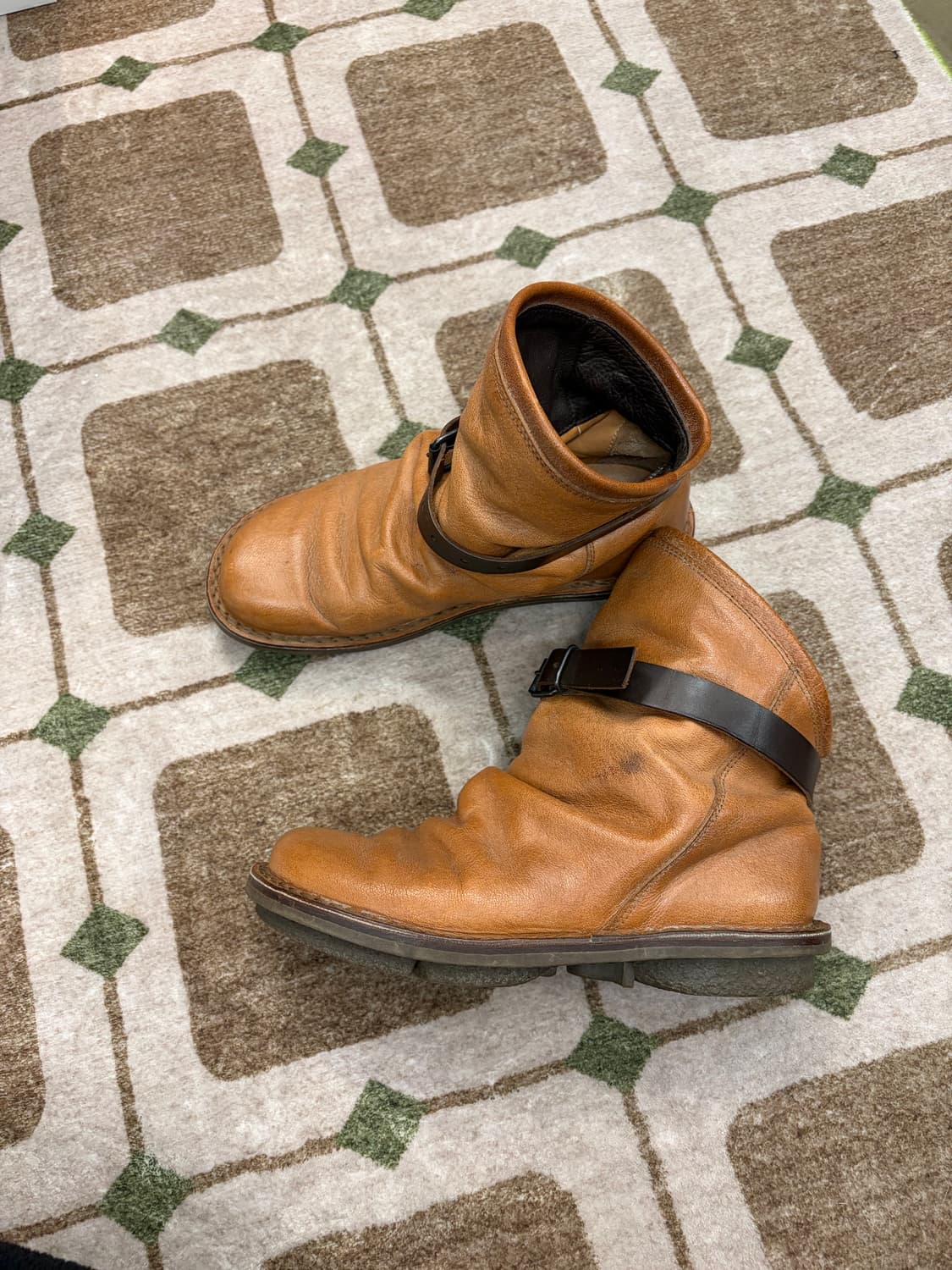 [trippen] 트리펜 벨티드 레더 부츠 상품이미지1