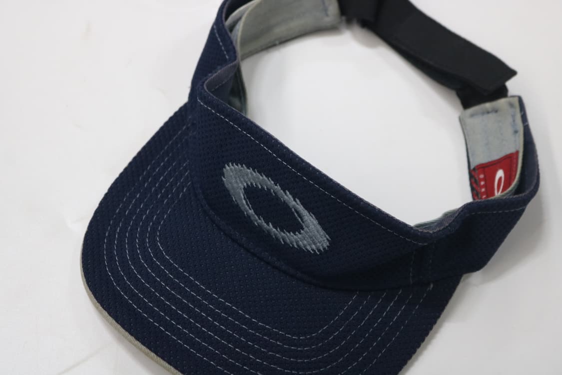 Oakley 오클리 빈티지 로고 자수 네이비 썬바이저 상품이미지3