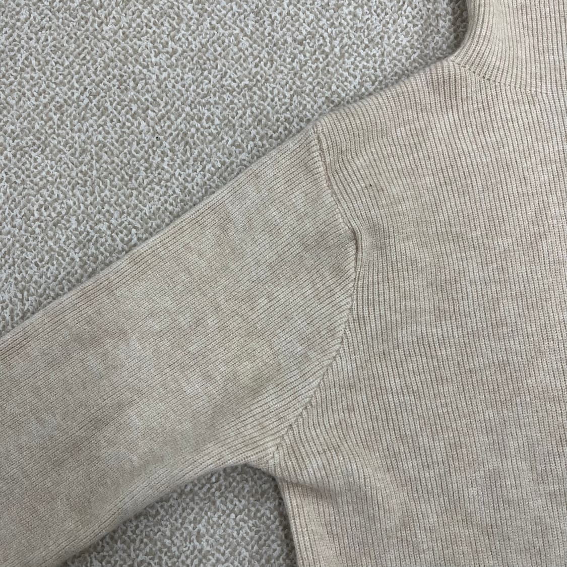 실측확인 하트로고 터틀넥 니트 0203M1 상품이미지3