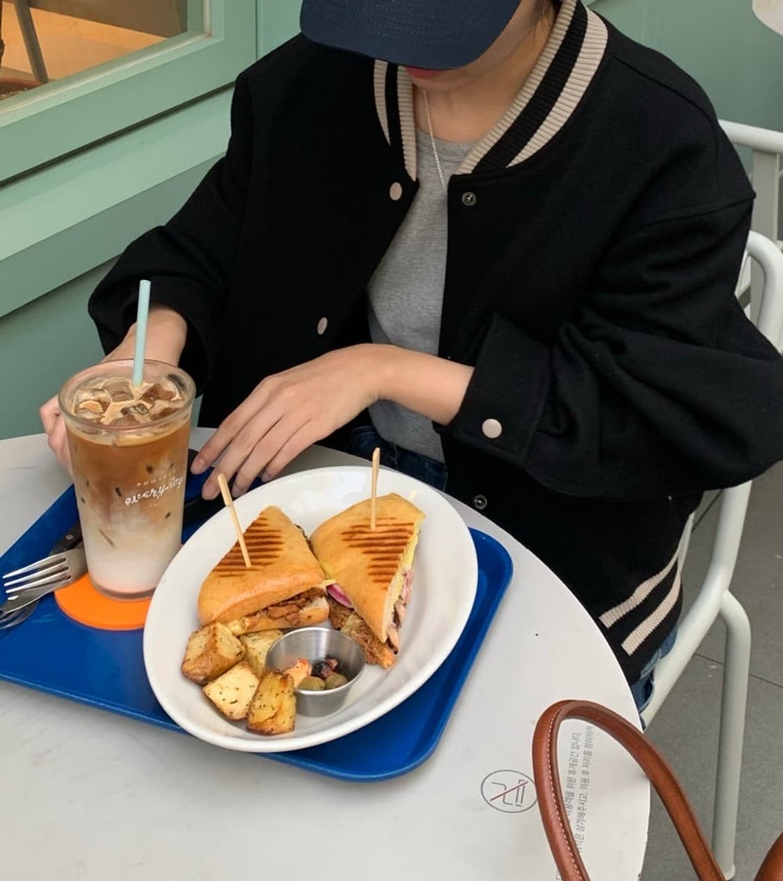 노멜렛 조이 크롭 바시티 자켓 블랙 1사이즈 상품이미지4