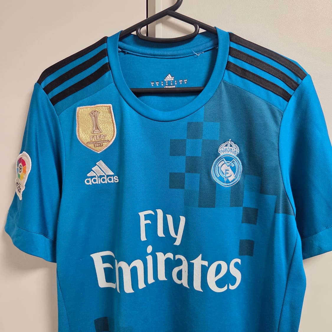 17-18 레알 마드리드 호날두 유니폼 S-M(90-95) 상품이미지2