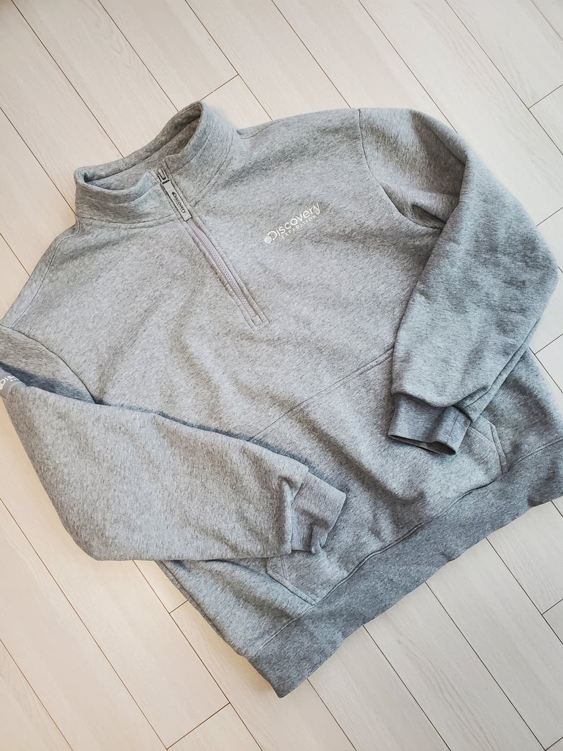 디스커버리 Expedition 하프집업 기모맨투맨 그레이 100

하자오 상품이미지1