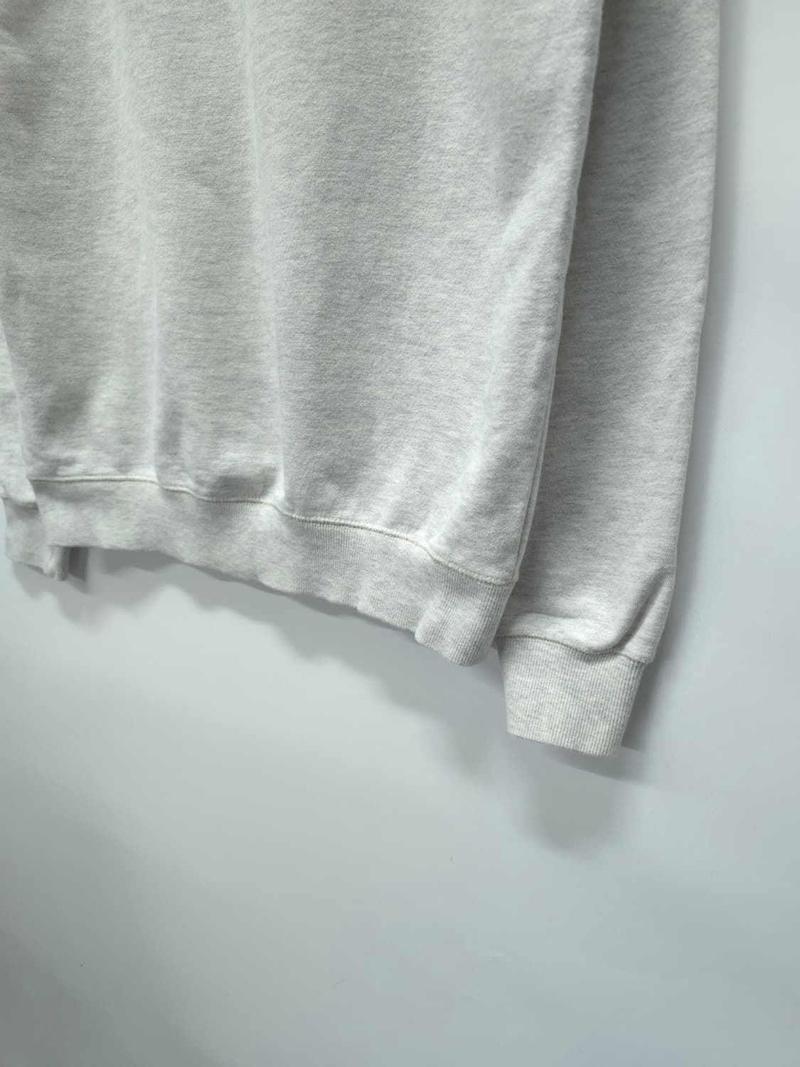 타미힐피거 스몰로고자수 맨투맨 (95~100) 상품이미지10