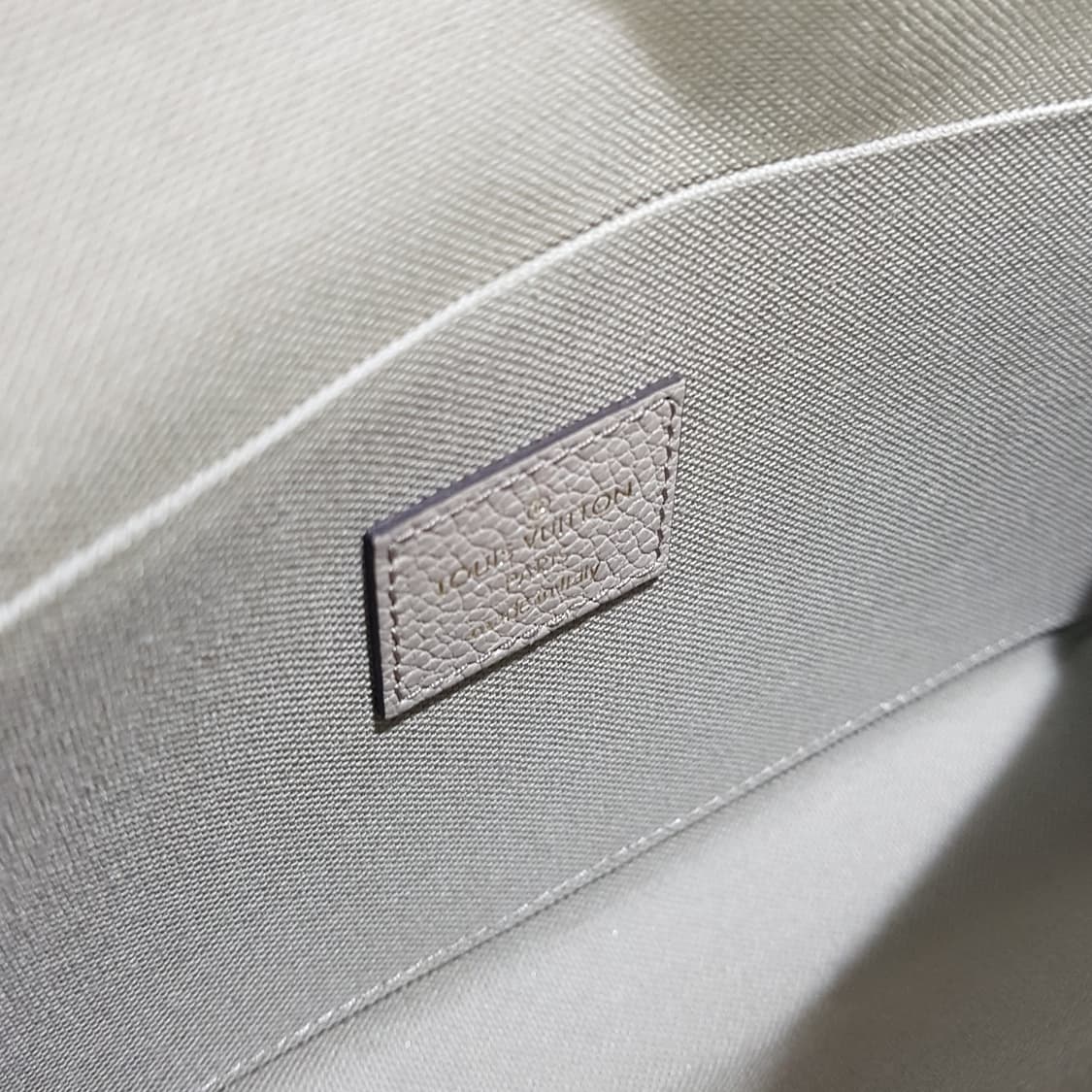 루이비통 앙프렝뜨 포쉐트 펠리시 M69977 상품이미지9