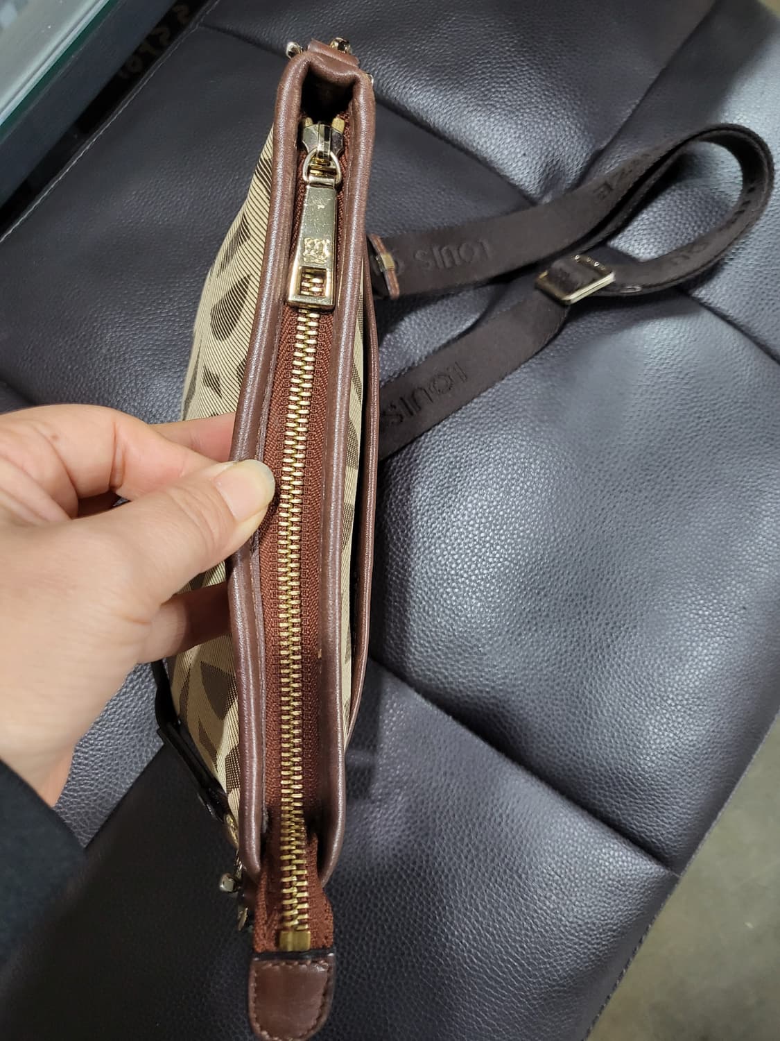 루이까또즈 크로스백(남녀공용) 상품이미지6