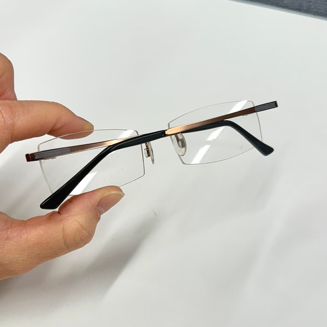 브라운 사각 무테 안경 상품이미지9