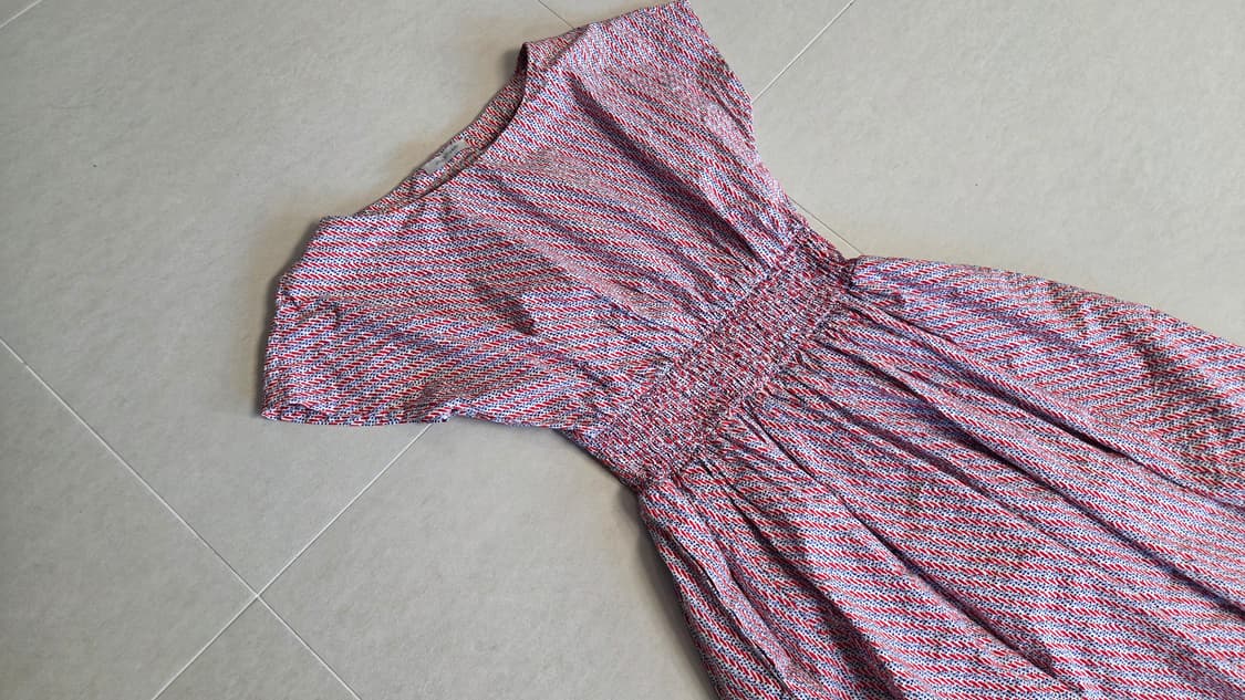 질스튜어트 워싱 면 나염 프린트 스모크 밴딩 원피스 상품이미지3