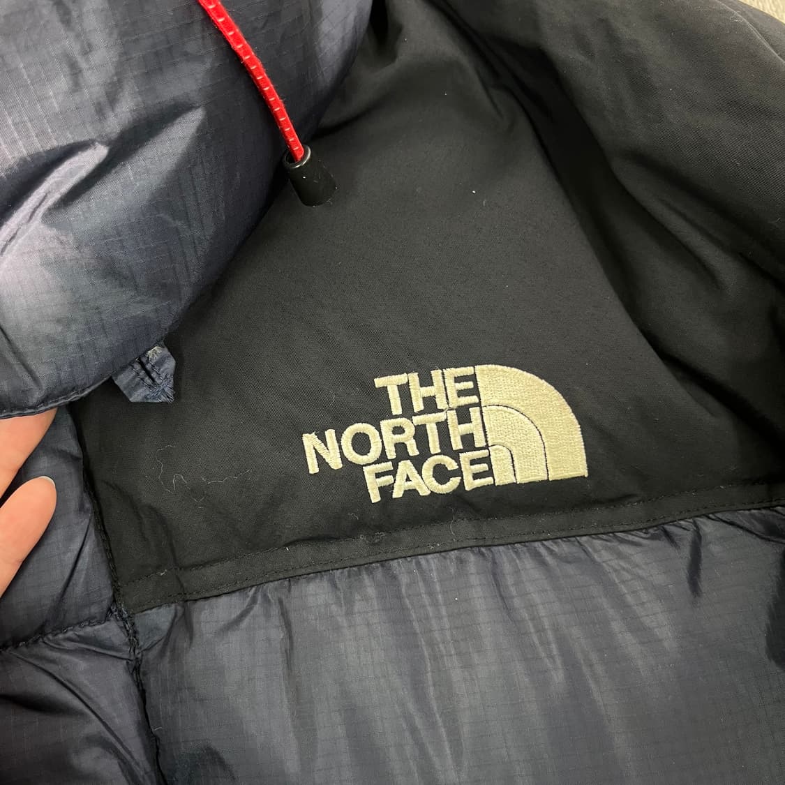 100 노스페이스 서밋시리즈 700 드롭 패딩 상품이미지2