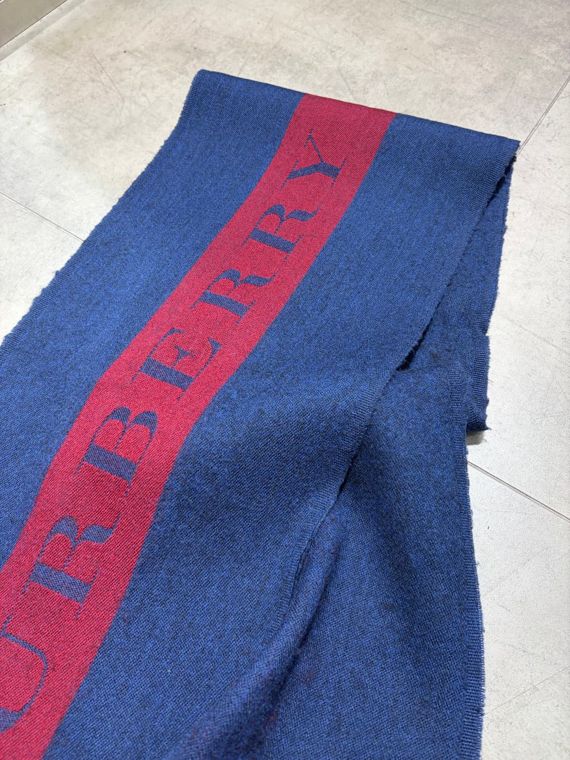 버버리 울 머플러 상품이미지1