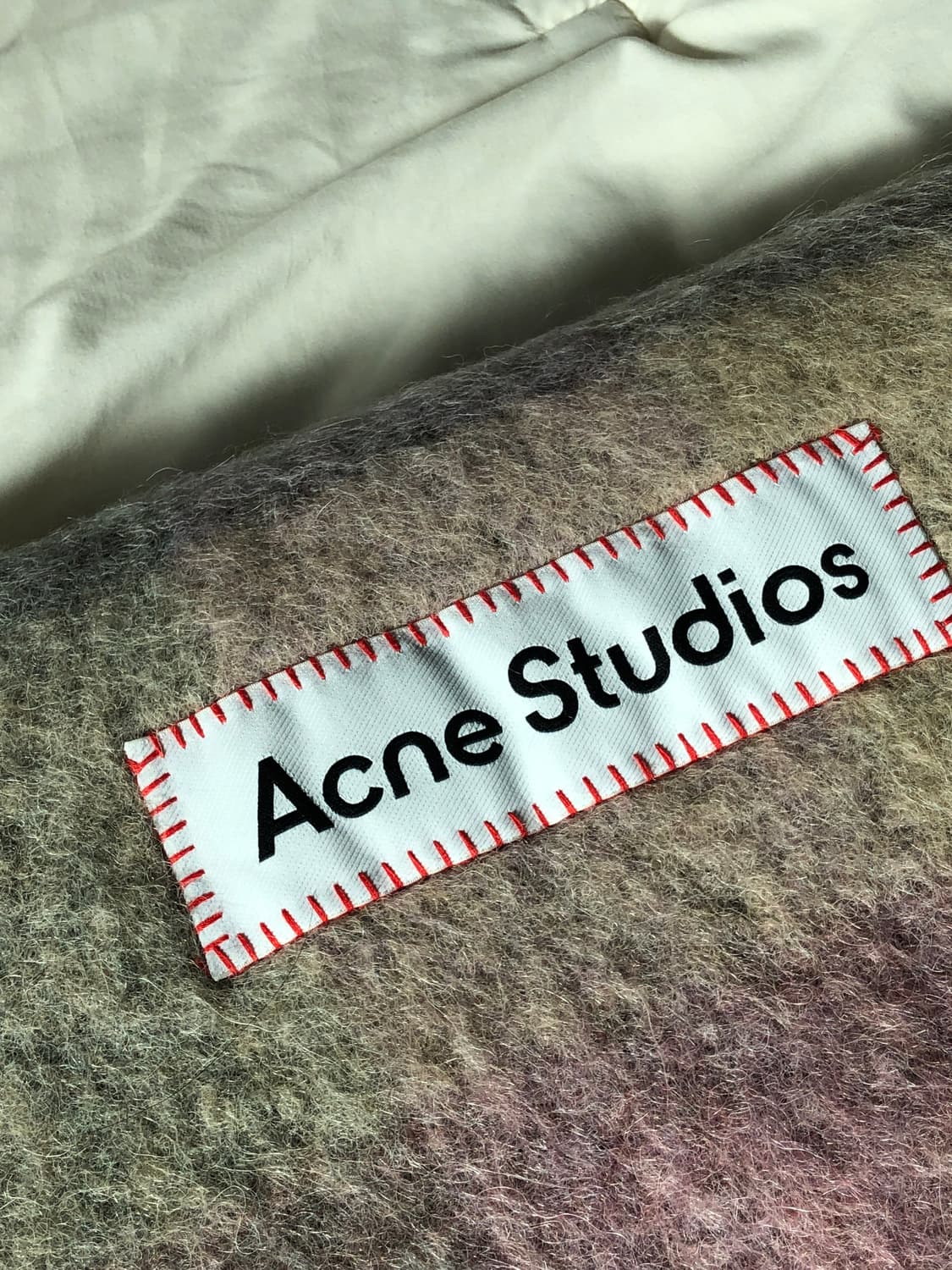 아크네 스튜디오 모헤어 체크 머플러 푸시아 라일락 핑크 상품이미지2