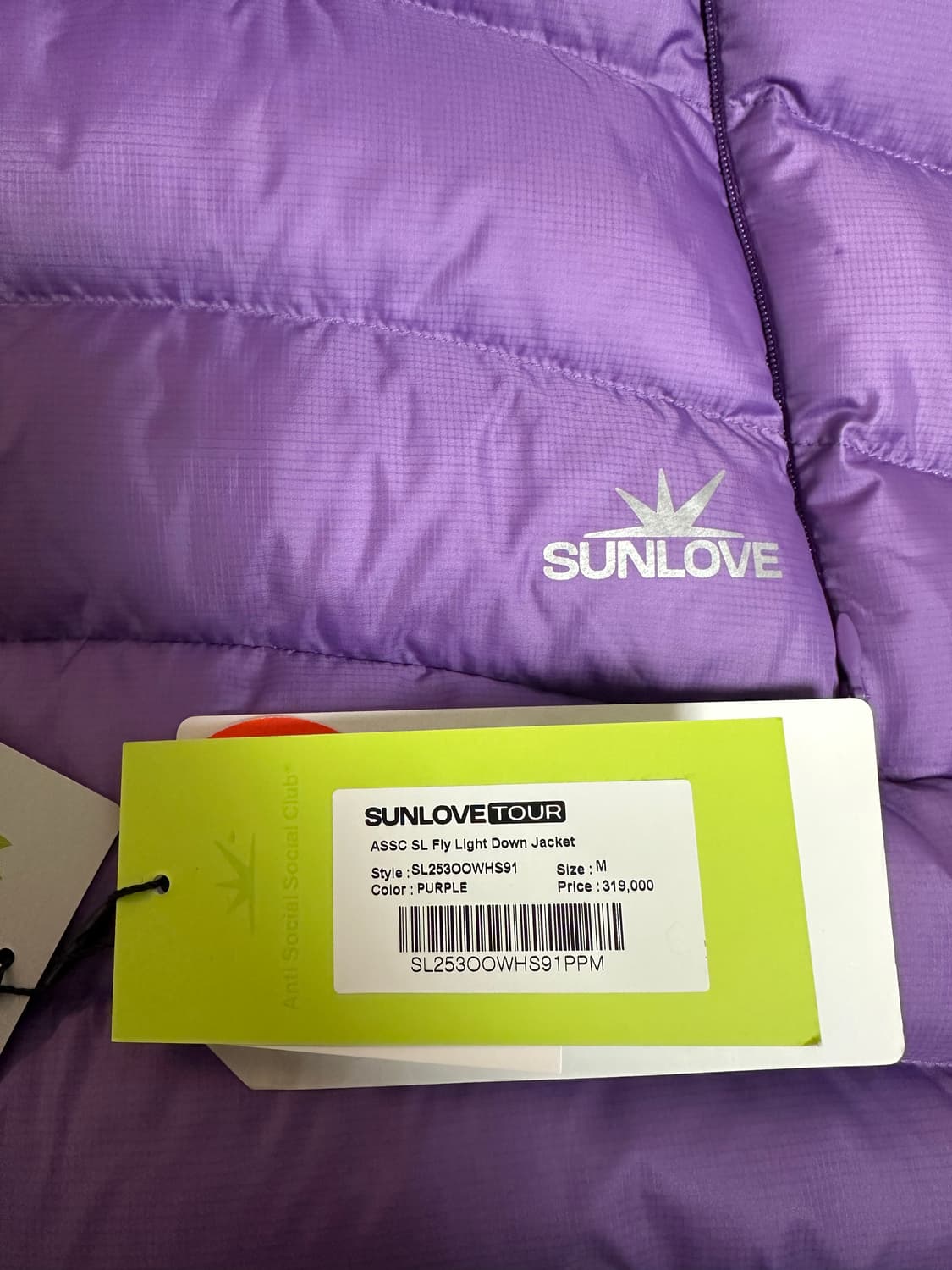 Sunlove tour 썬러브 투어x안티 소셜 경량 패딩 M 상품이미지5