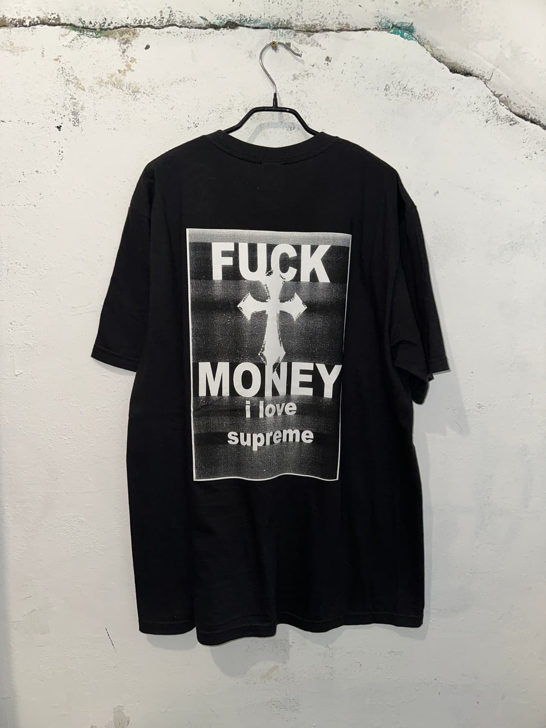 슈프림 퍽 머니 티셔츠 블랙 - 24FW 상품이미지1