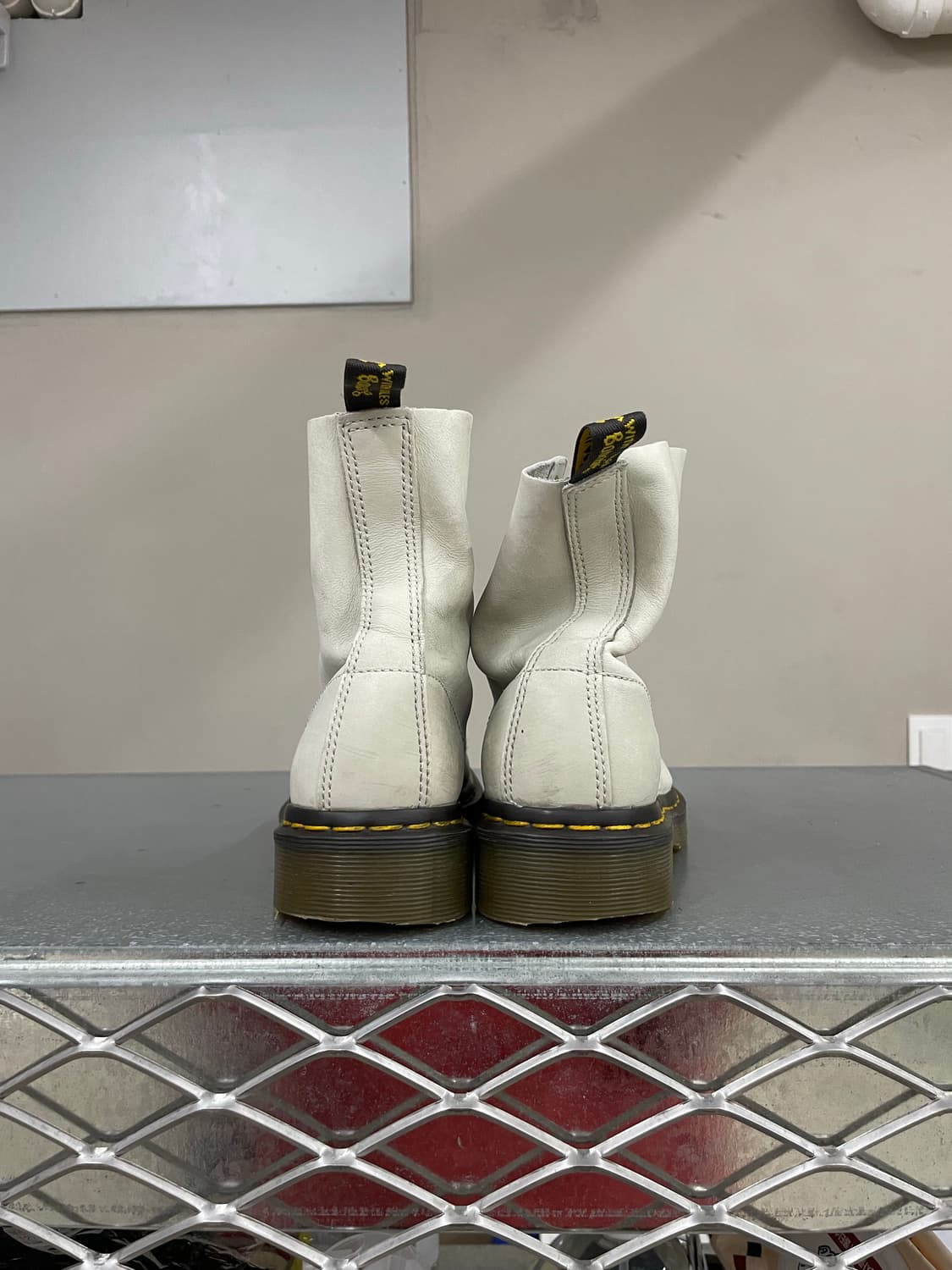 닥터마틴 1460 파스칼 8홀 uk5 상품이미지3