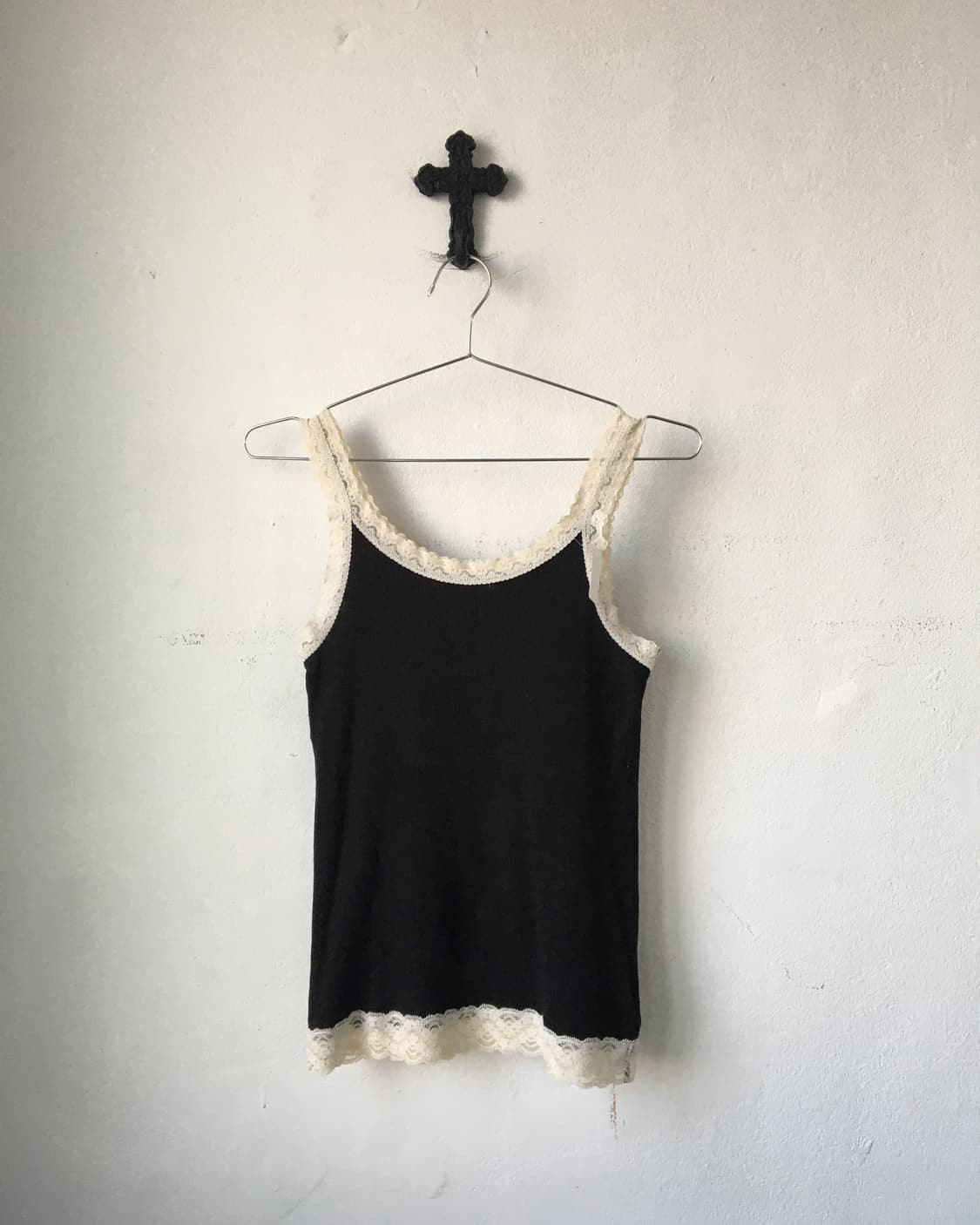 Lace trimming sleeveless 상품이미지1