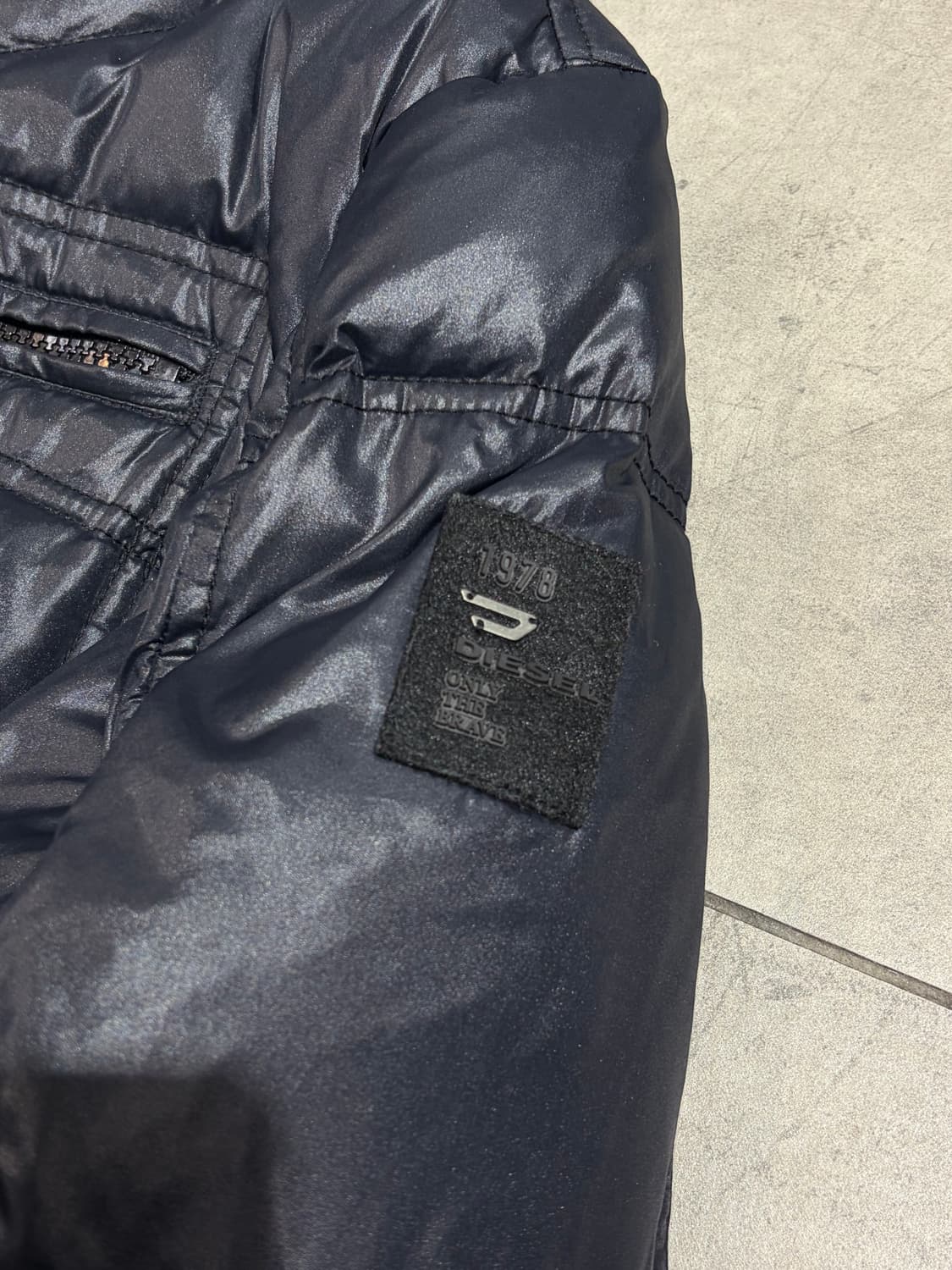 Diesel 디젤 로고 나일론 다운 패딩 상품이미지3