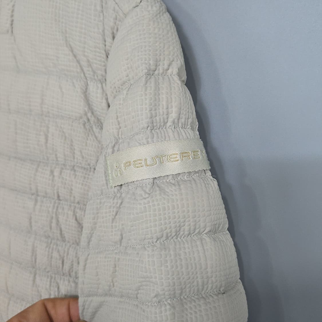 페트레이(peuterey) 구스다운 경량 패딩 42 상품이미지3