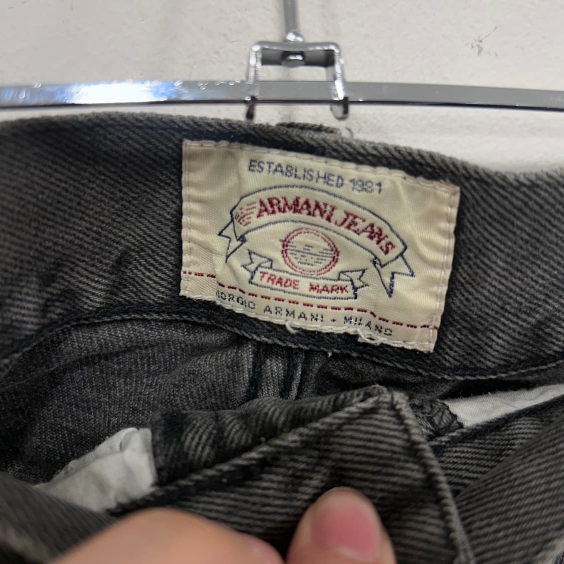 아르마니 진스 와펜 레귤러핏 회청 데님팬츠 상품이미지4