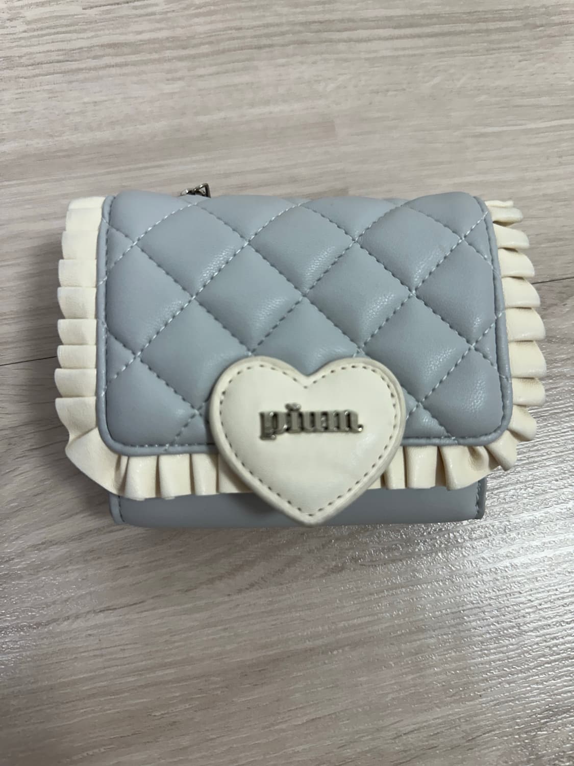 Pium 피움 하트퀄팅 지갑 상품이미지1