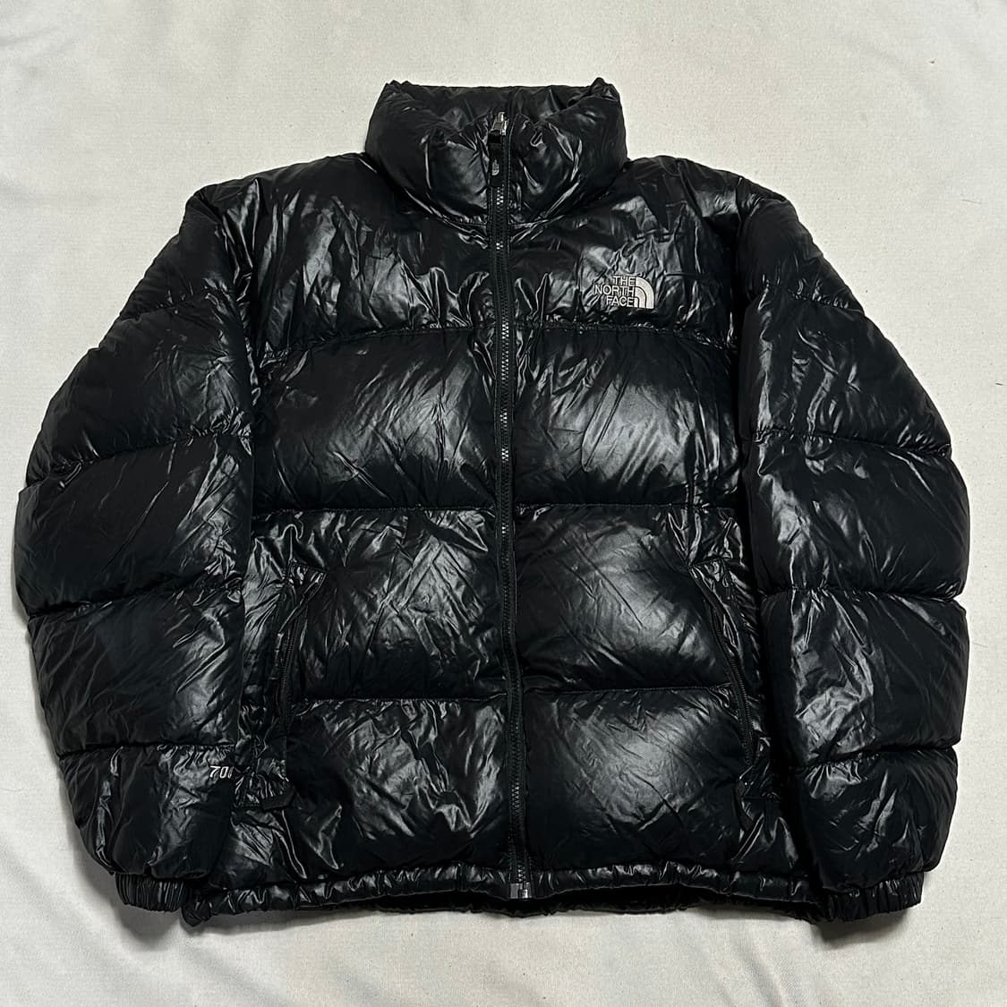 노스페이스 유광 700 눕시 패딩 상품이미지2