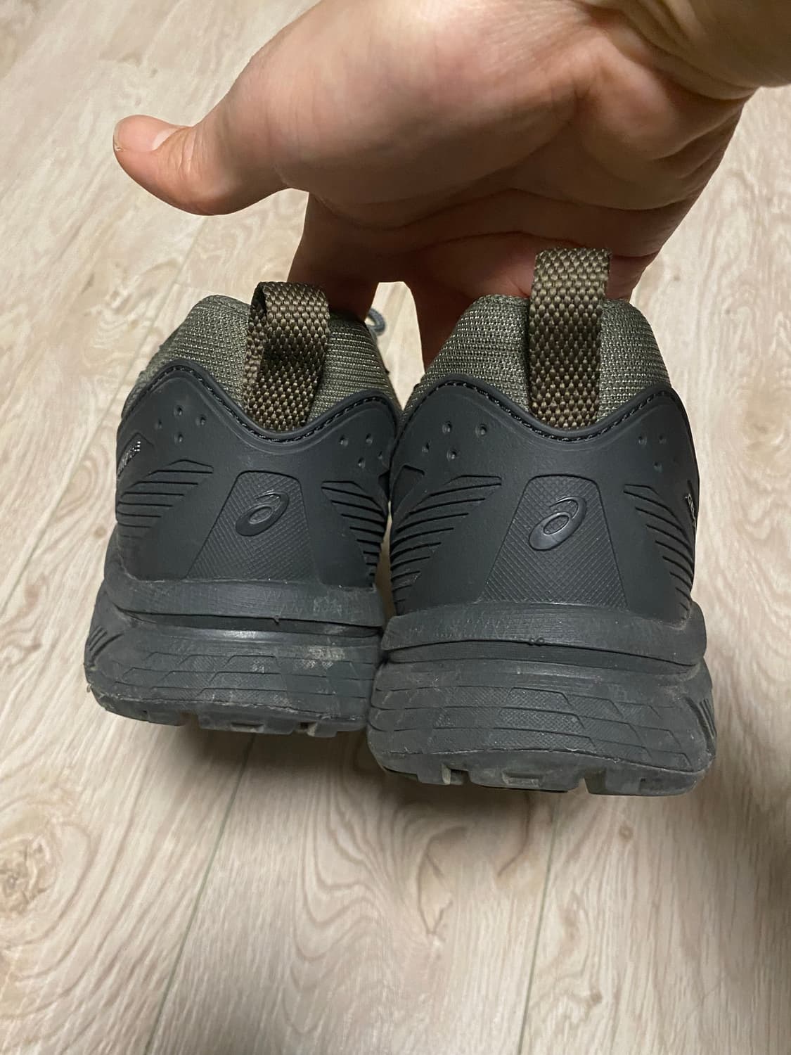 아식스 젤 벤처6 쉴드 그래파이트 상품이미지3