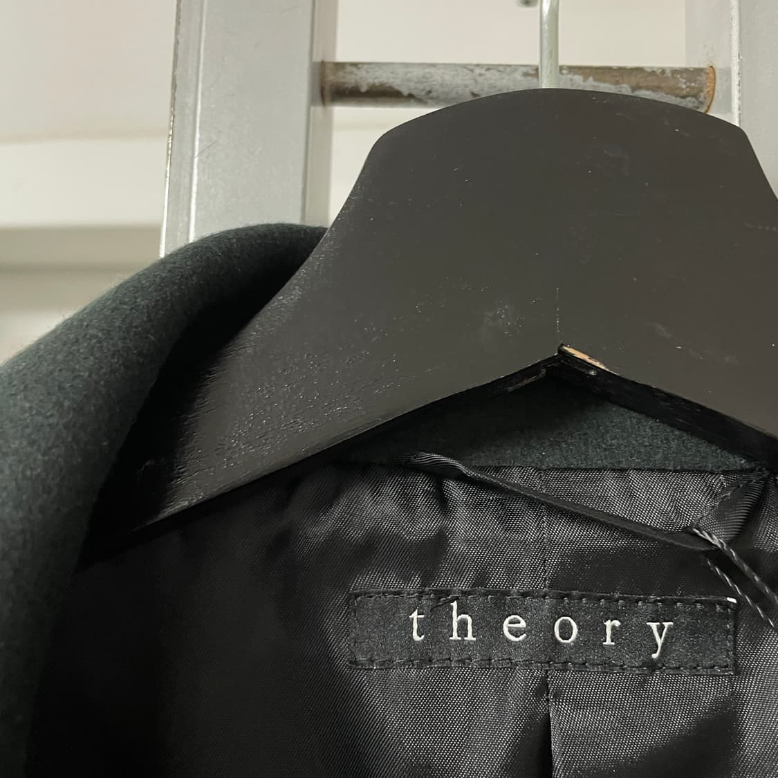 띠어리 그린 코트 M(W) 상품이미지4