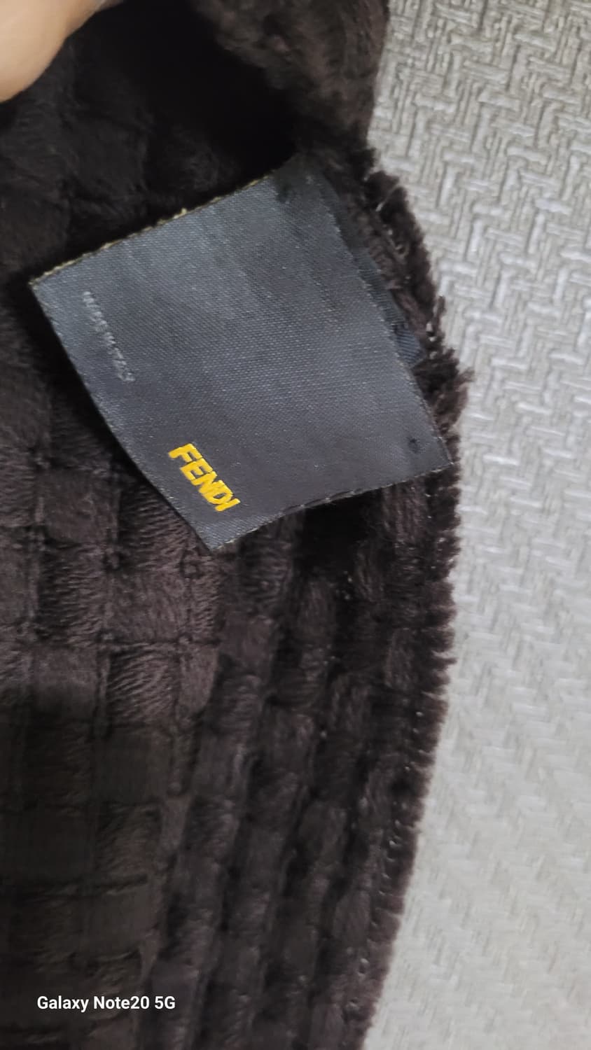 펜디 머플러 상품이미지3