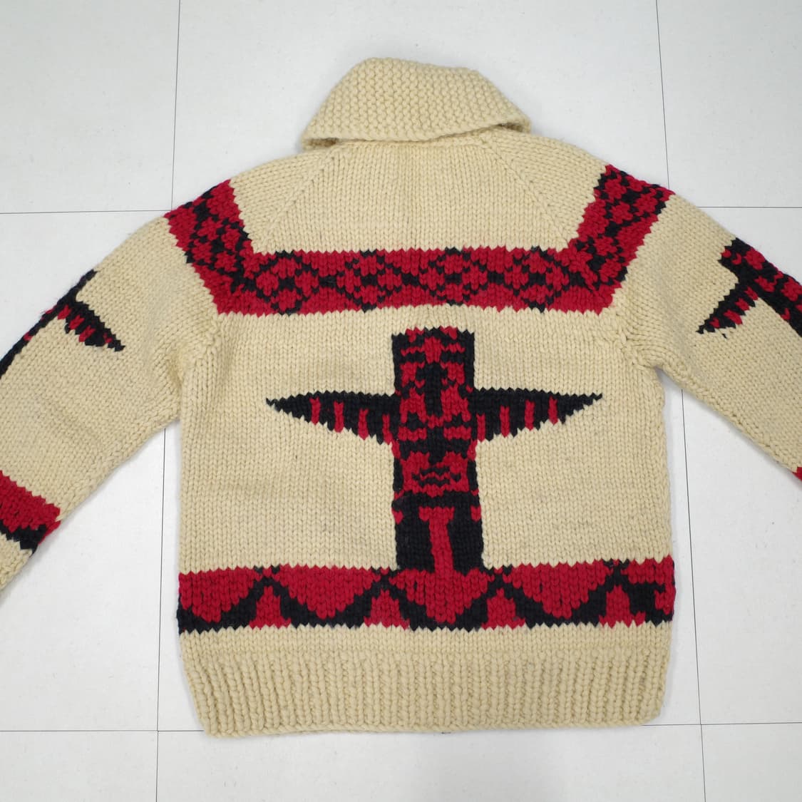 [캐나디안 스웨터] 코위찬 스웨터 (토템 패턴, 100% 울, 핸드니트) 상품이미지8