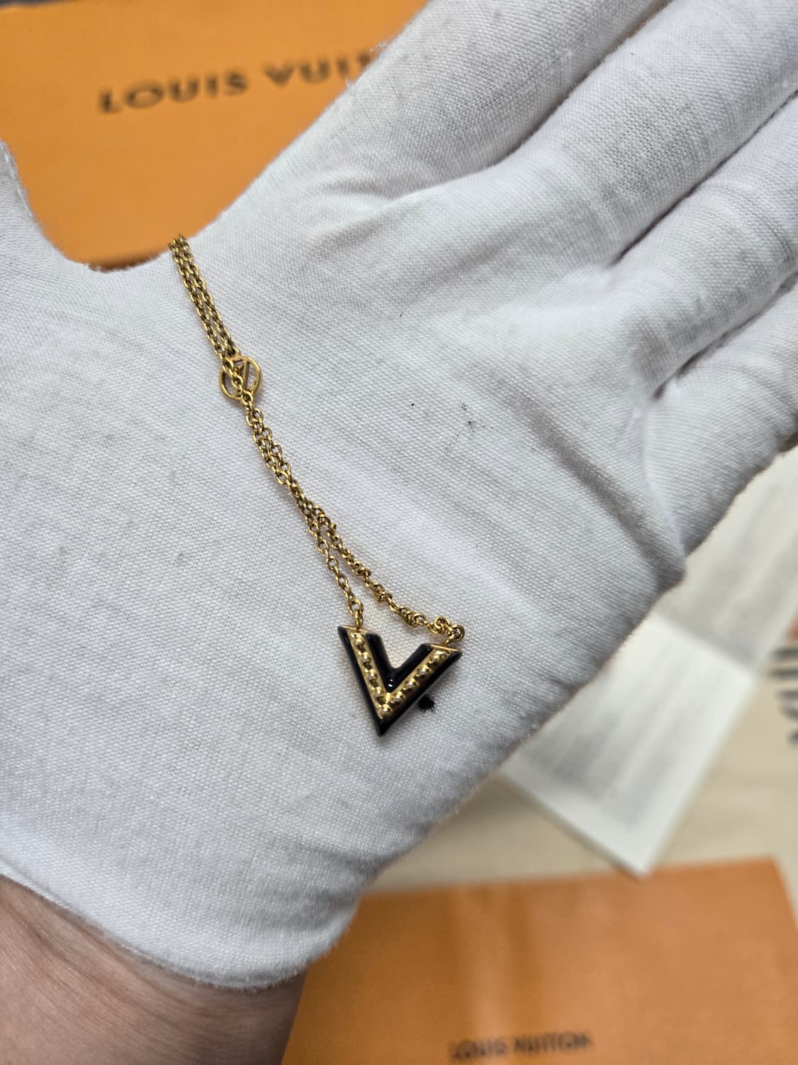 [특가][정품]루이비통 에센셜 목걸이 상품이미지1