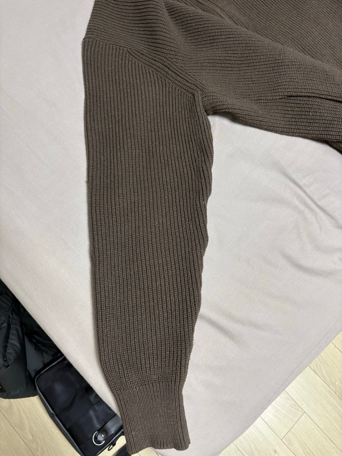 유니클로C 25fw 크루넥 풀집 가디건 M 상품이미지4