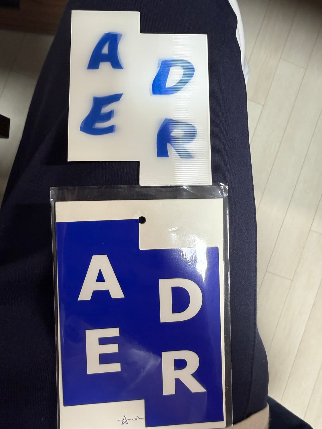 아더에러 리벳 후드 100사이즈(스티커포함) 상품이미지3