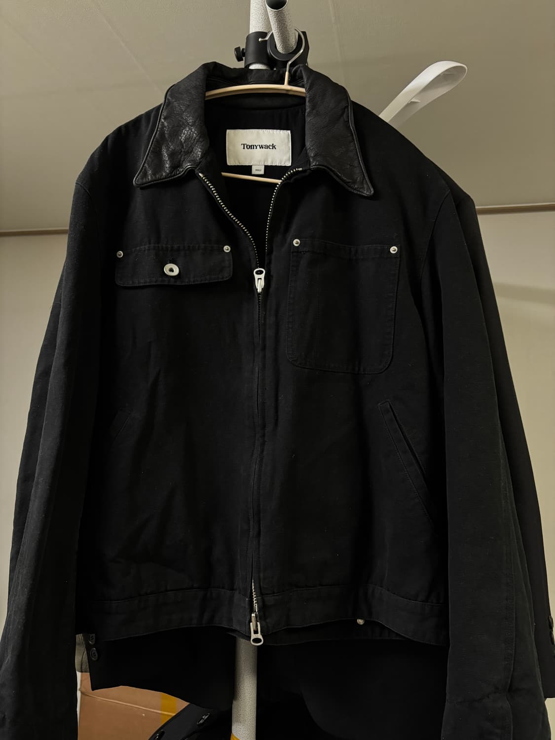 토니웩24ss 워크자켓 블랙 상품이미지1