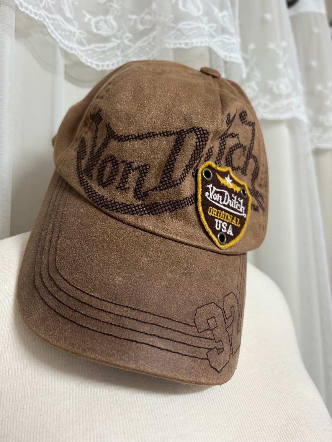 Y2K 00‘s 브라운 패치 본더치 볼캡 상품이미지1